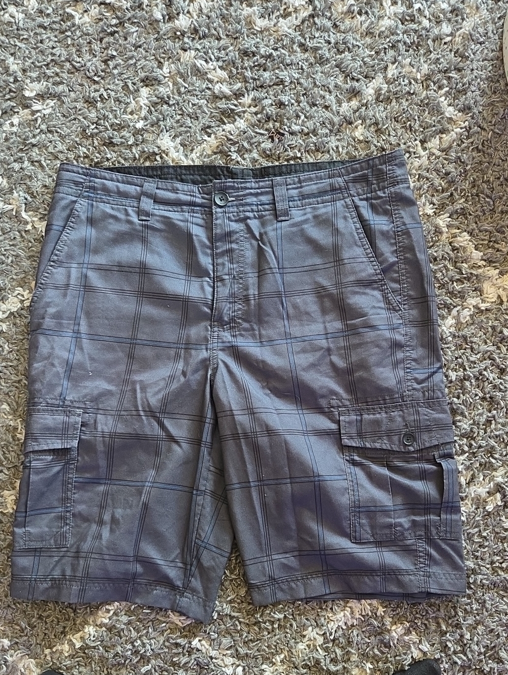 Tony Hawk Men's Gray Plaid Cargo Shorts